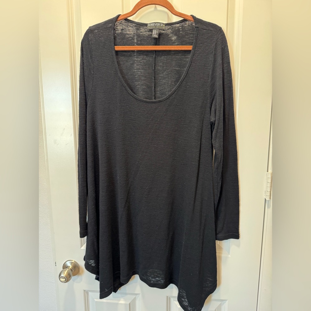 Women's Black Long Sleeve Top